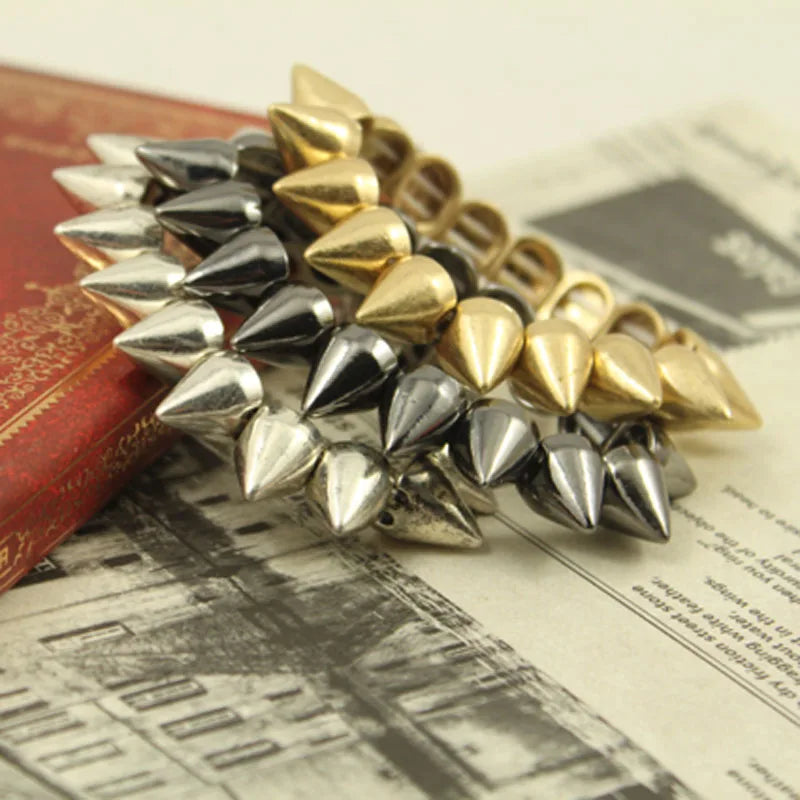 Spikes Elastic Bracelet Stretch Rivets Punk Style Bangle Bracelet Hip Hop Party Fashion Jewelry for Ladies Metal Alloy