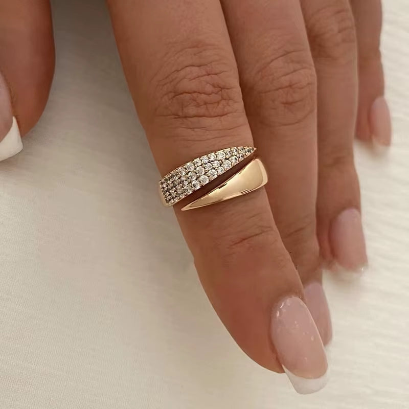 2025 New Stainless Steel 18 K Golden Plated Sun Rings for Women Natural Stone Inlaid in Hollow Metal Texture Ring Trendy Jewelry
